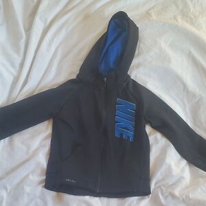 Nike Dri-Fit Black Hoodie Sweatshirt Blue Logo Sz 6 (Med 5-6 Years) Fleece Lined